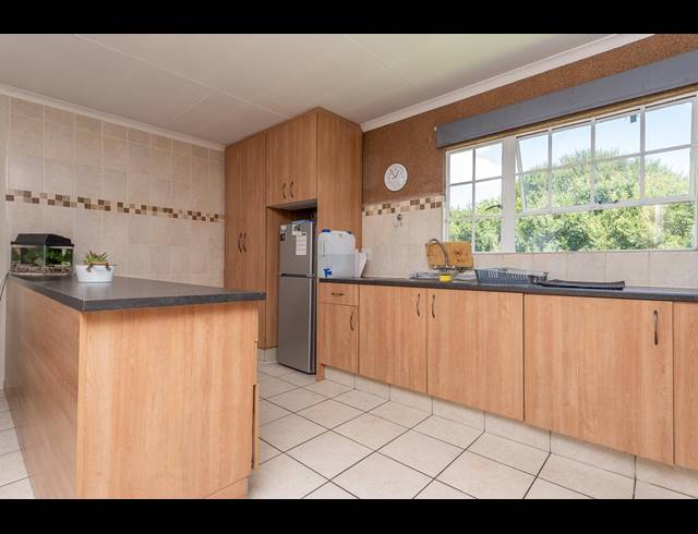 1 BEDROOM TOWNHOUSE SOLD IN MEYERSDAL